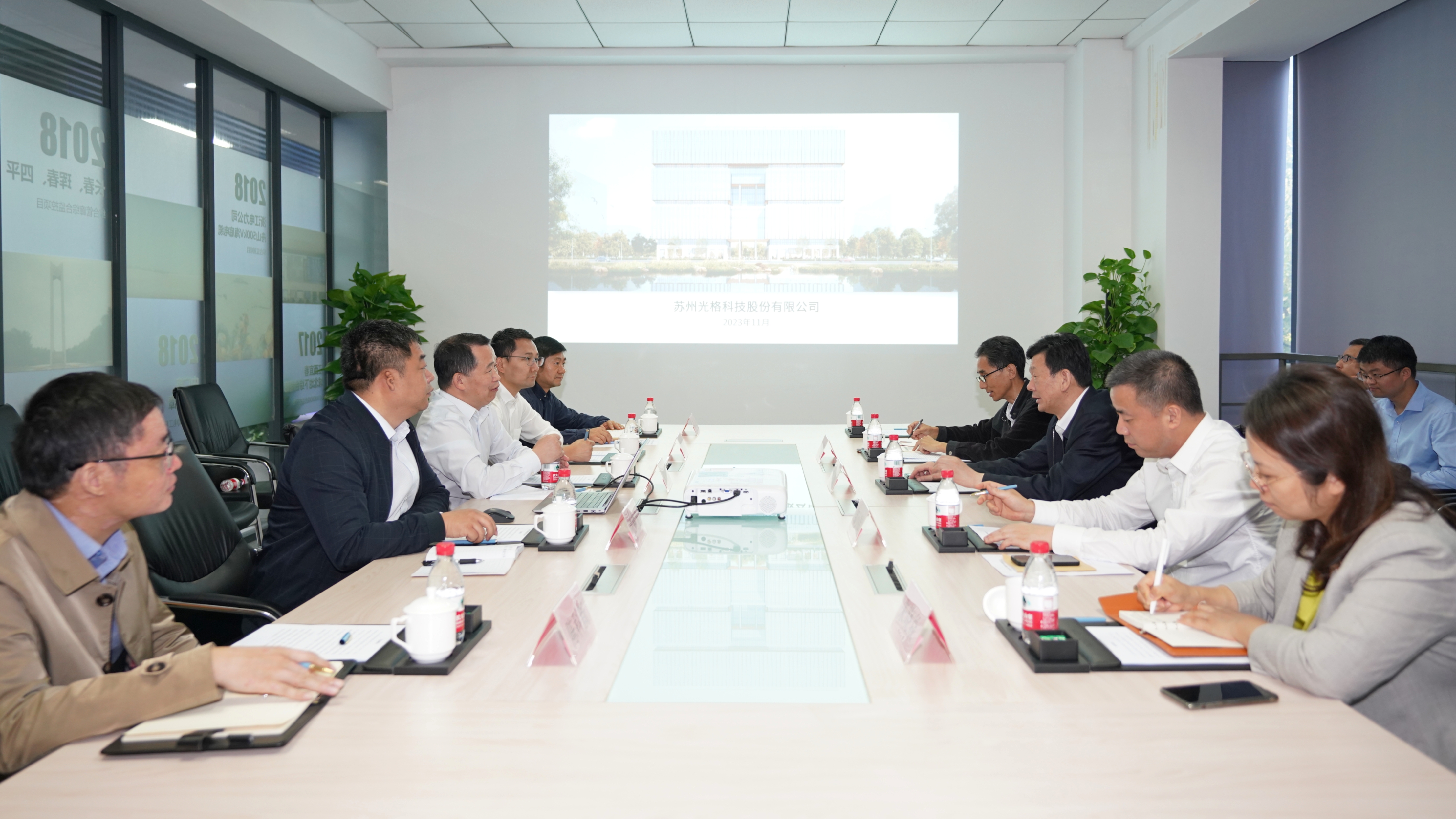 蘇州市委常委、園區黨工委書(shū)記沈覓一行走訪(fǎng)調研光格科技