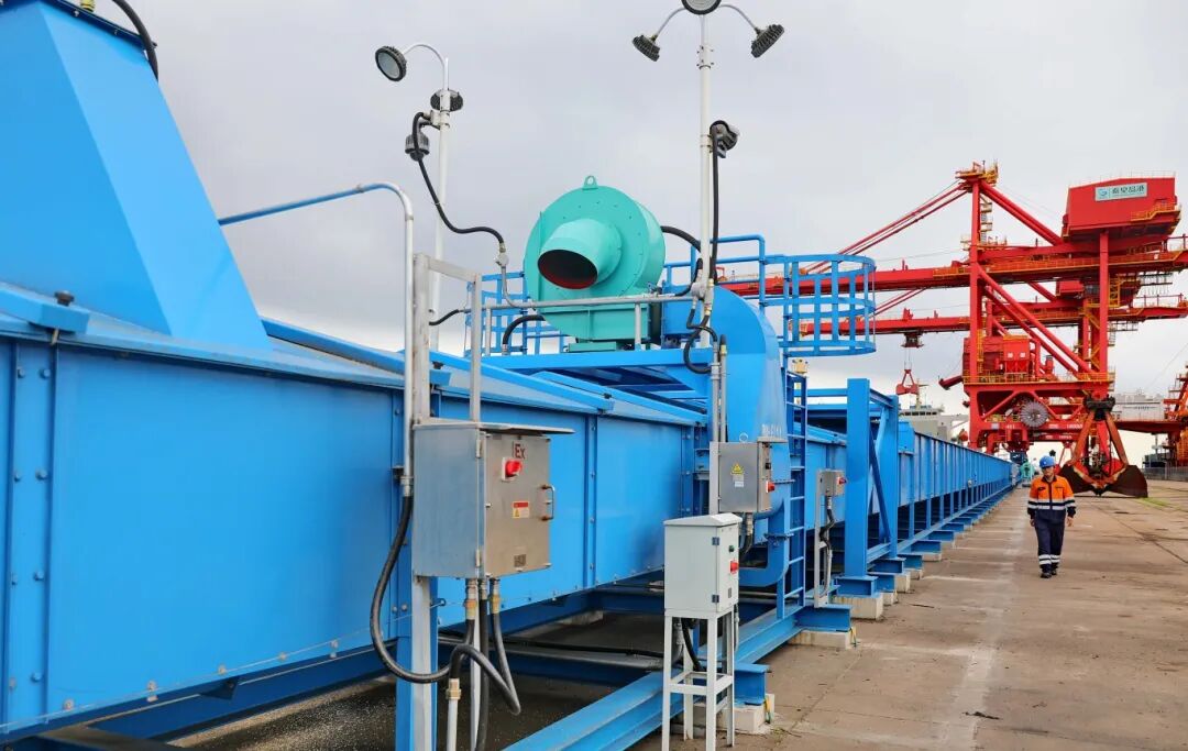 光格科技光纖傳感方案落地秦皇島港304泊位，助力糧食管廊氣墊式皮帶機實(shí)現全息化智能監測